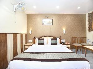 Vaccinated Staff - OYO 7445 Hotel Amritsar Residency, Amritsar