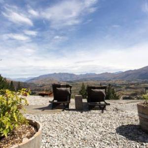 Hotels near Gibbston Valley Winery - Creagh Cottage