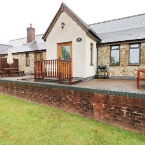 Hotels near Ffos Las Racecourse - Elder Cottage Kidwelly
