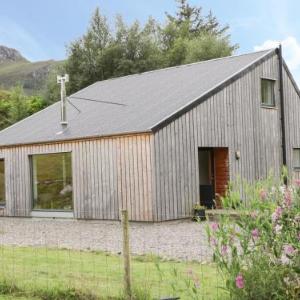 Hotels near Eilean Donan Castle - Highland Shores Kyle