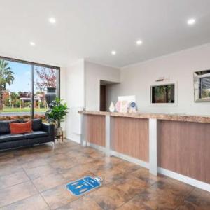 Hotels near Wentworth Showgrounds - Comfort Inn Deakin Palms