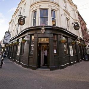 The Dickens Bar & Inn