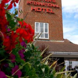 Hotels near Princes Hall Aldershot - Potters International Hotel