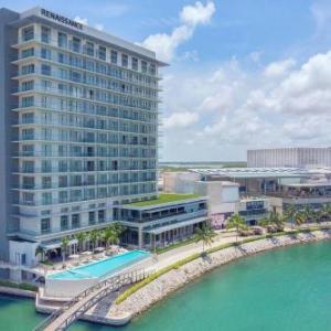 Renaissance by Marriott Cancun Resort & Marina