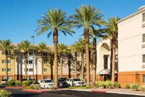 Sonesta Simply Suites Las Vegas Convention Center hotel near Las Vegas Convention Center