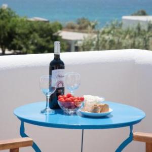 Flora & Agelos Studios - Paros