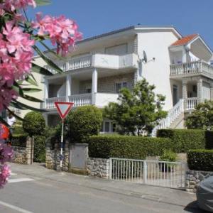 Apartments by the sea Selce Crikvenica - 2392