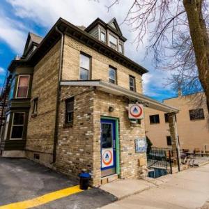 Hotels near Madison Masonic Center - HI - Madison Hostel