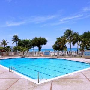 Beachfront Coral Beach Condo