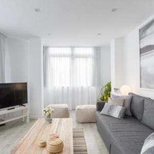 Urbe10 Angel Ganivet 2 Bedrooms Apartment