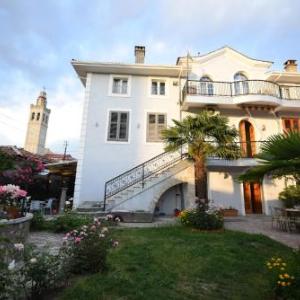 Rose Garden Hotel
