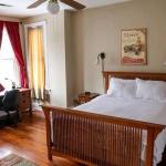 Vintage Capitol Hill #1011