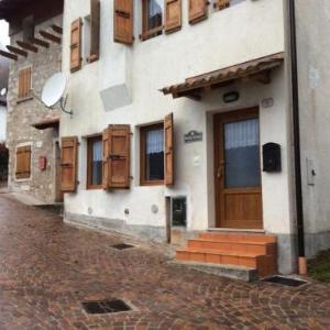 House with 3 bedrooms in Barcis with wonderful lake view and WiFi 100 km from the beach