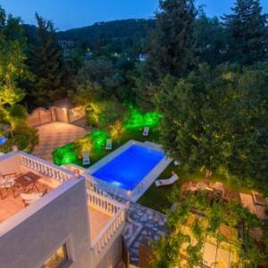 Villa Small Paradise private pool jacuzzi BBQ complete privacy