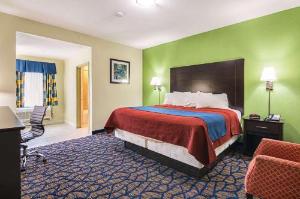 Rodeway Inn and Suites Ithaca, Ithaca