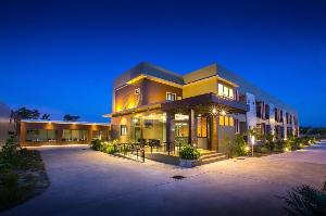 Siritrang Boutique, Trang