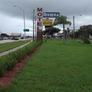 Riviera Motel