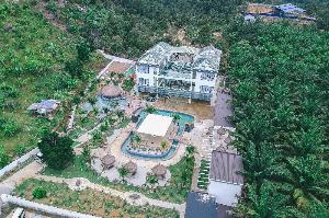 Rock Mountain, Raub
