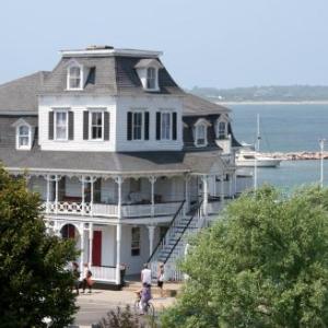 Inn at Old Harbor