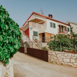 Apartments Doulos