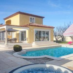 Three-Bedroom Holiday Home in Marseillan