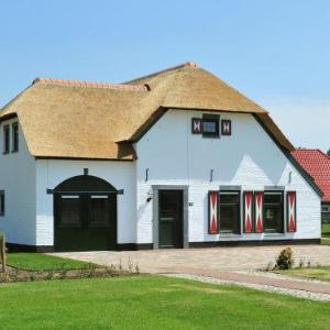 Holiday Home Buitenhof De Leistert