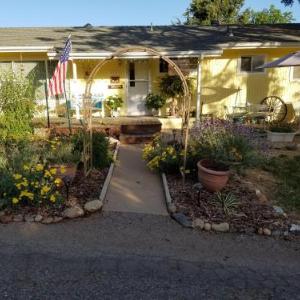 Yosemite Plaisance Bed & Breakfast