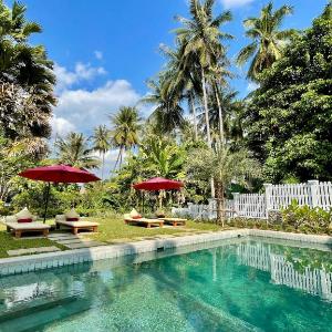 Parasol Blanc Hotel
