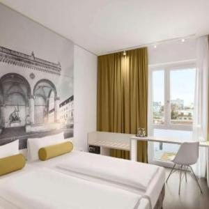 Super 8 by Wyndham Munich City North
