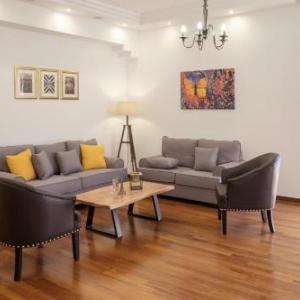 Spacious modern 4BD Apartment in Kolonaki Square