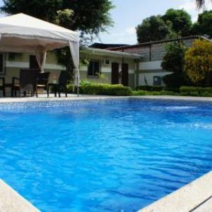 Urdesa Suites Hotel