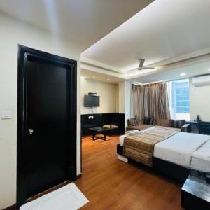 Hotel Anand Retreat Kaushambhi Ghaziabad