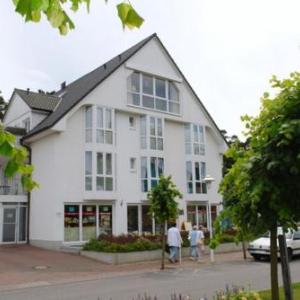 Strandstraße - by Rujana
