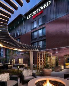 Courtyard by Marriott Charleston Summerville, Summerville