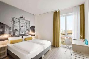 Super 8 by Wyndham Munich City West, Munich