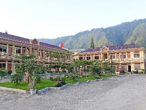 Rogate Beach Hotel, Samosir Island