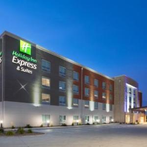 Hotels near Logan County Fairgrounds Sterling - Holiday Inn Express & Suites Sterling