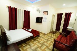 deluxe residency, Kalpetta