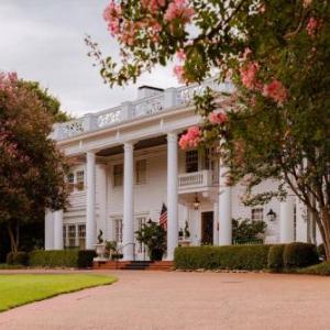 Hotels near Duling Hall - Fairview Inn