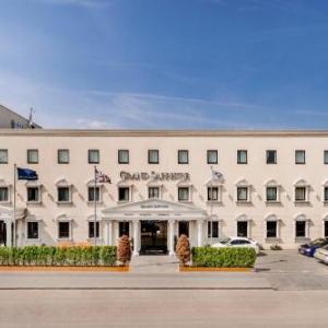 Grand Sapphire Hotel & Banqueting