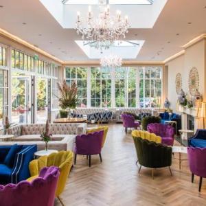 Cork's Vienna Woods Hotel & Villas