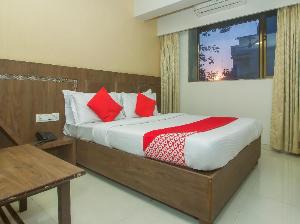 OYO 18748 Hotel Metro Palace, Panvel