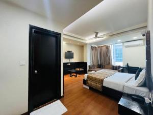 HOTEL ANAND RETREAT, Ghaziabad