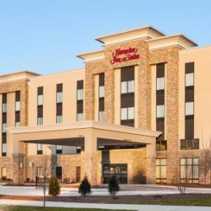 Hotels near Top Fuel Saloon - Hampton Inn By Hilton and Suites Minooka