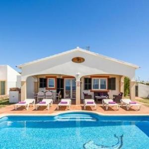 Cap d'Artrutx Villa Sleeps 6 with Pool Air Con and WiFi