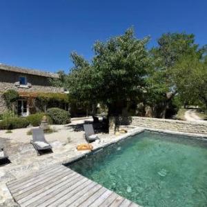 Coustellet Villa Sleeps 6 Pool WiFi