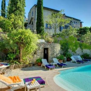 Vaison-la-Romaine Villa Sleeps 9 Pool WiFi