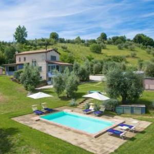 Giove Villa Sleeps 6 Pool Air Con WiFi