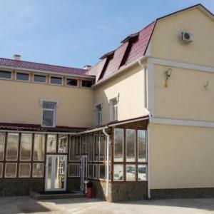 Yuzhny Hotel