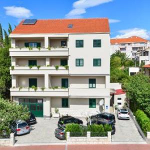Apartments Elda